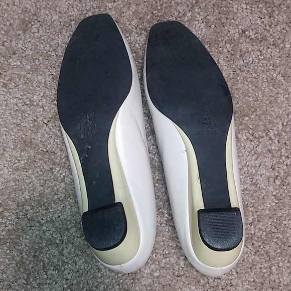 Cream wedges Size 7 - Picture 3 of 5